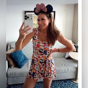 Disney cruise wrap active dress size small worn once new condition